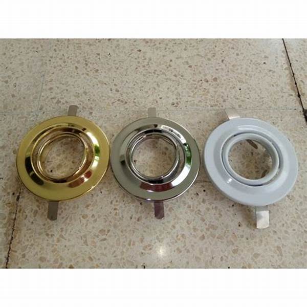 Harga Lampu Sorot Arah Adjustable