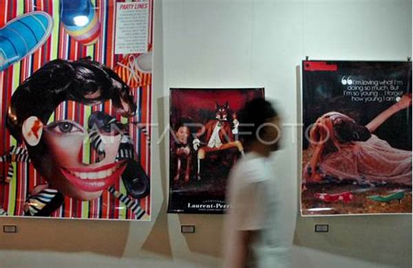 Kolase Foto Untuk Pameran Seni
